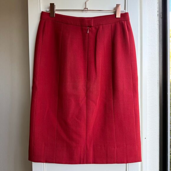 Chanel Boutique Vintage Red Mini Pencil Suit Skirt size Small - Picture 2 of 6